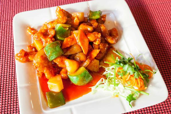 咕 肉饭 Sweet and Sour Pork over Rice