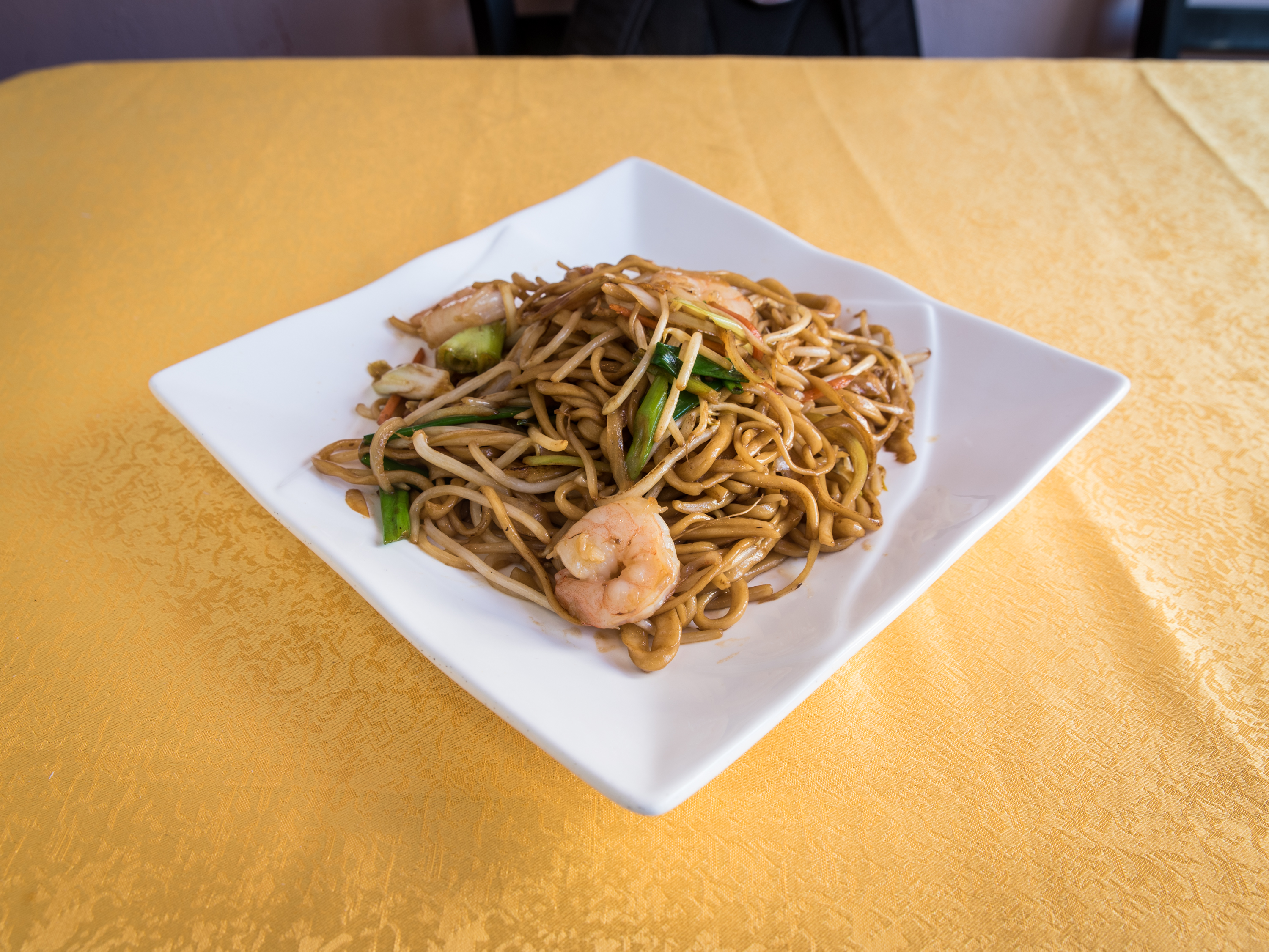 招 面 House Chow Mein