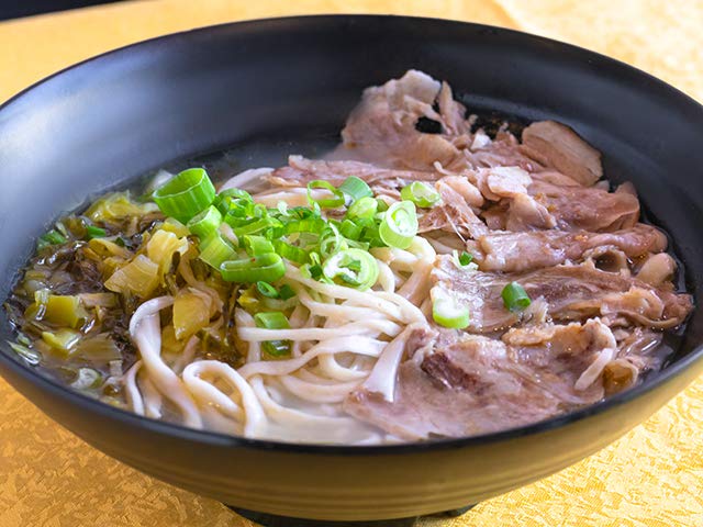 酸菜羊汤面 Pickled Veggie Lamb Noodle Soup