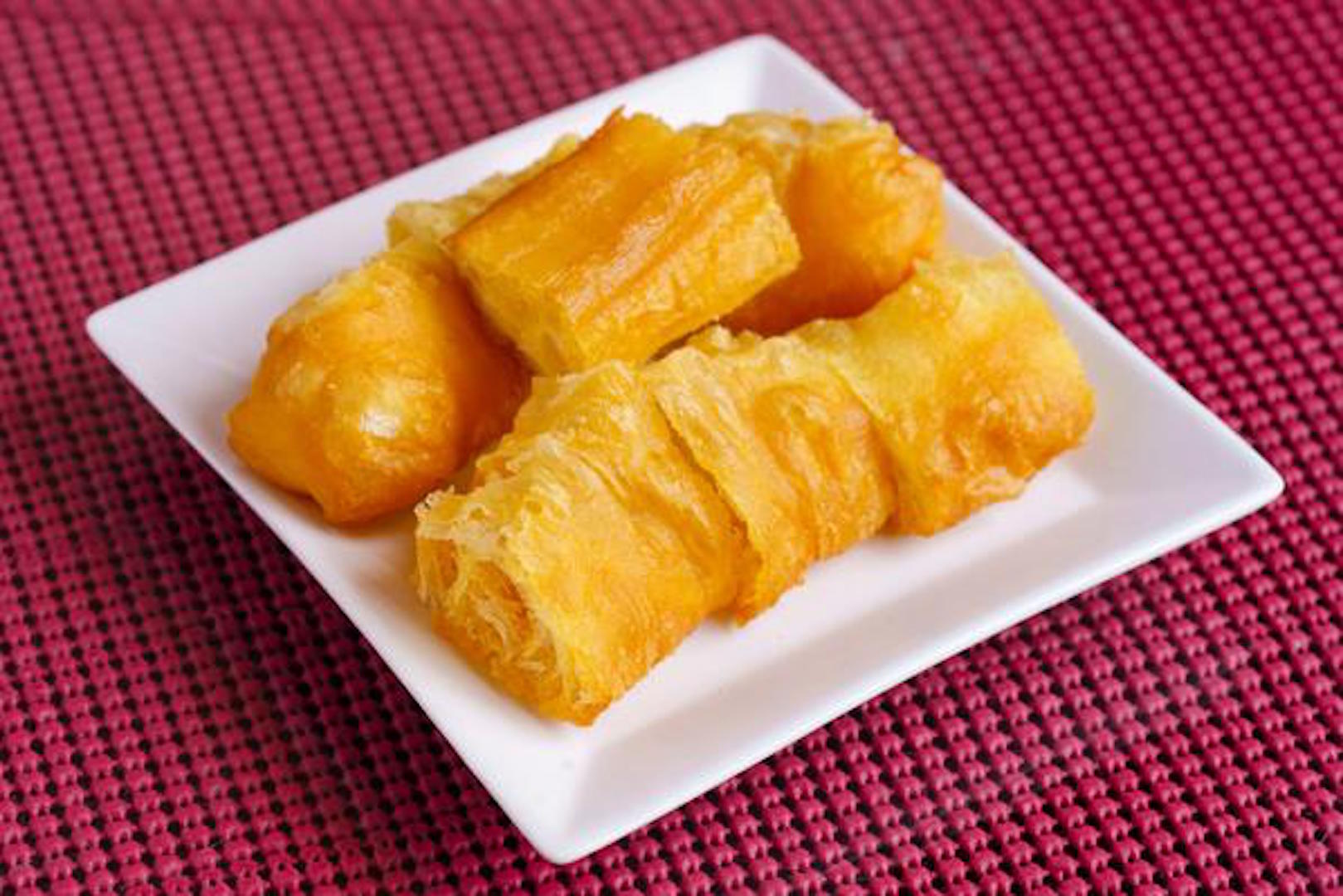 油 条 Chinese Donut