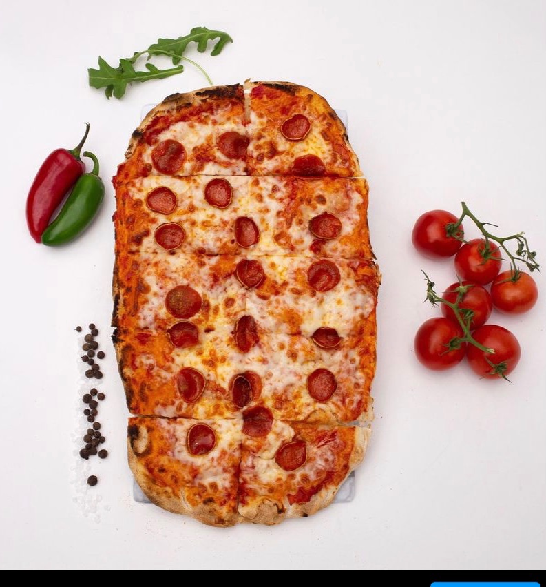 Order Pepperoni Pinsa food online from Pinsa Pasta Point store, Glendale on bringmethat.com