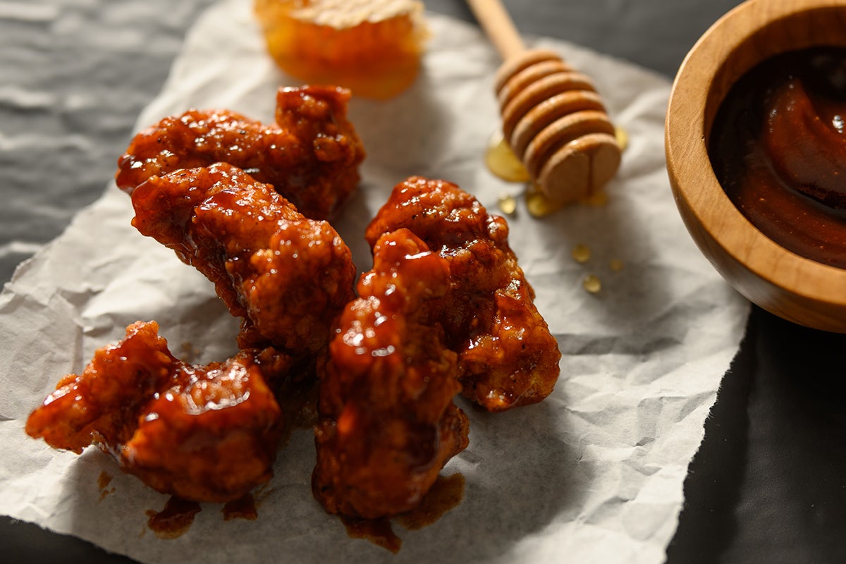 Order 5 Boneless Wings food online from Fazoli store, Atlanta on bringmethat.com