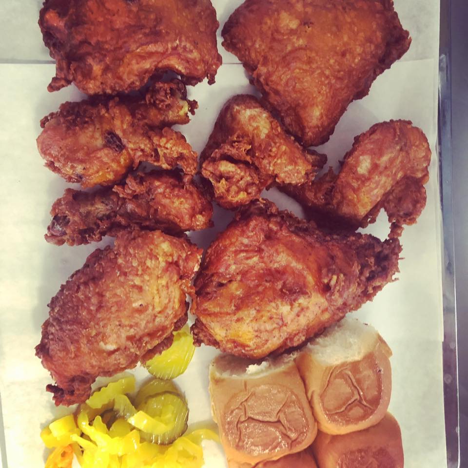 Order 8 PC Fried Chicken mixed  food online from The Corner 10Th store, Long Beach on bringmethat.com