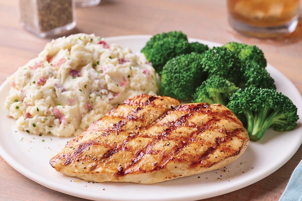 Order Grilled Chicken Breast food online from Applebee's store, Royersford on bringmethat.com