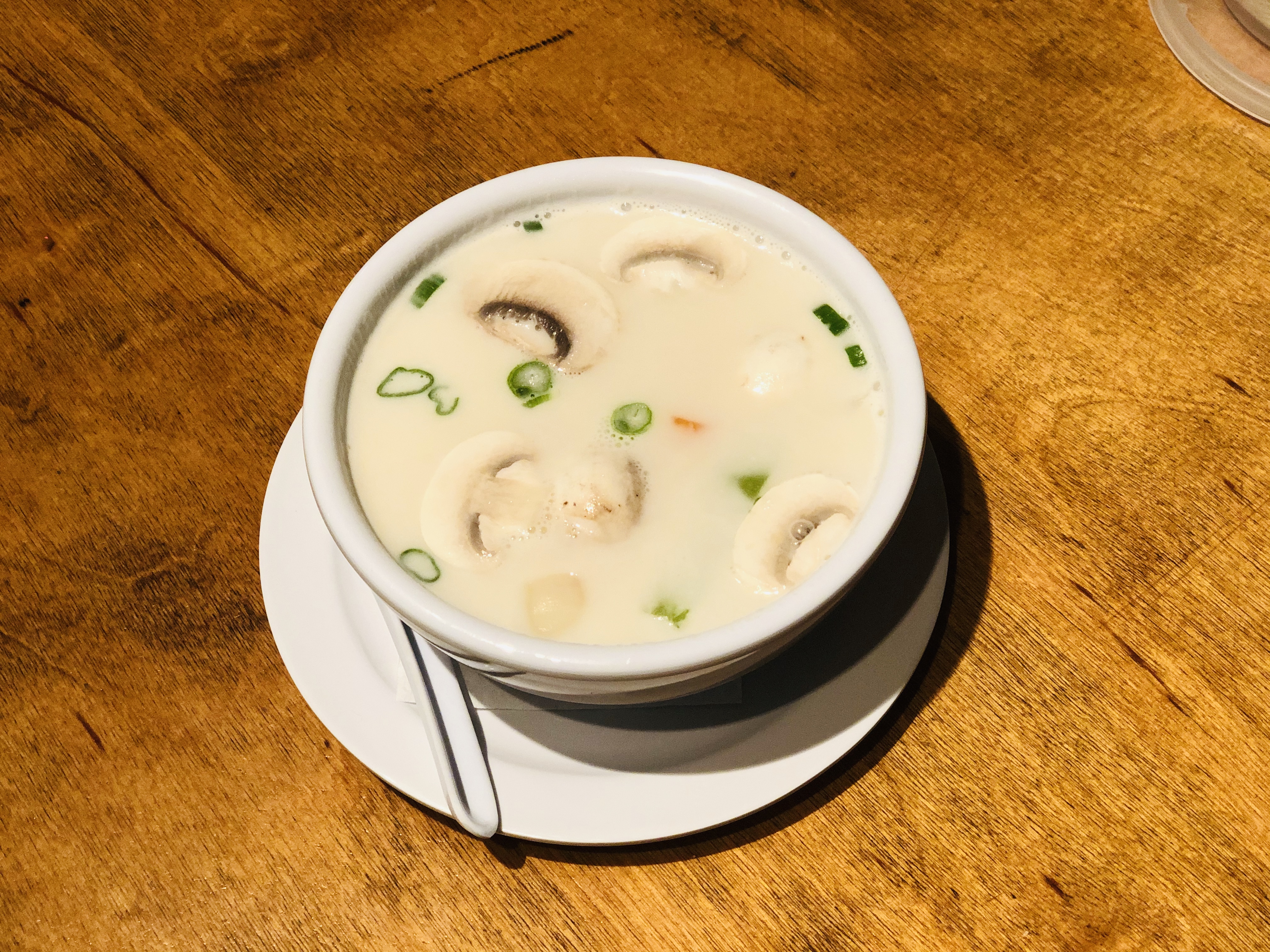 Order S2. Tom Kha Soup food online from Lum Dee Thai Cuisine store, Brooklyn on bringmethat.com