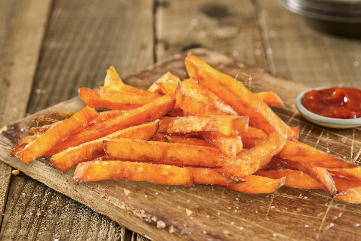 Order LARGE SWEET POTATO FRIES food online from Smashburger store, Wantagh on bringmethat.com