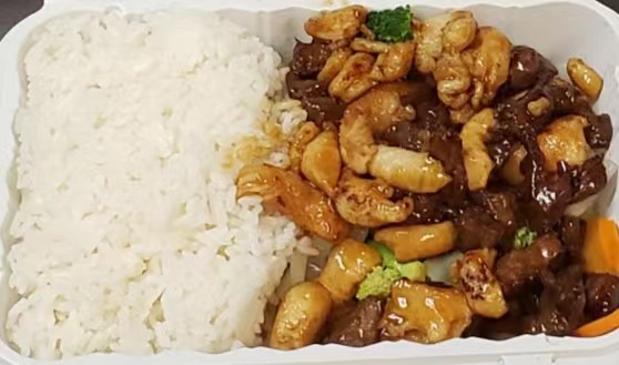 Order Chicken and Beef Teriyaki 铁板鸡牛 food online from Sake store, Lexington Park on bringmethat.com
