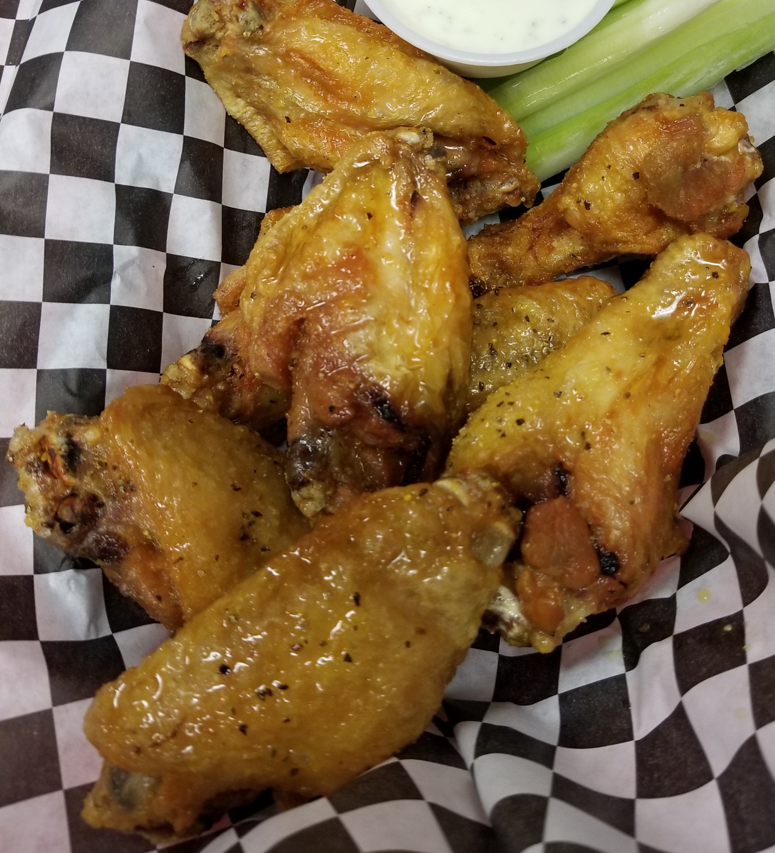 Order 15 Pieces of Wings food online from Em Kajun Asian Cuisine store, Haltom City on bringmethat.com