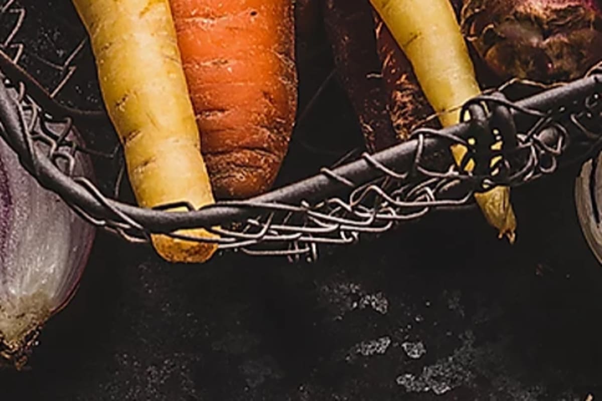 Thai Jai Dee Delivery Menu Order Online 3300 Market St Philadelphia