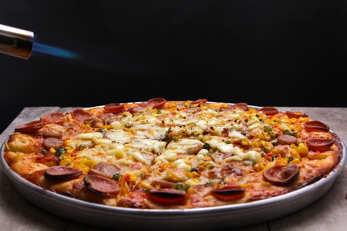 Boston Kitchen Pizza Delivery Menu Order Online 1 Stuart St Boston Grubhub