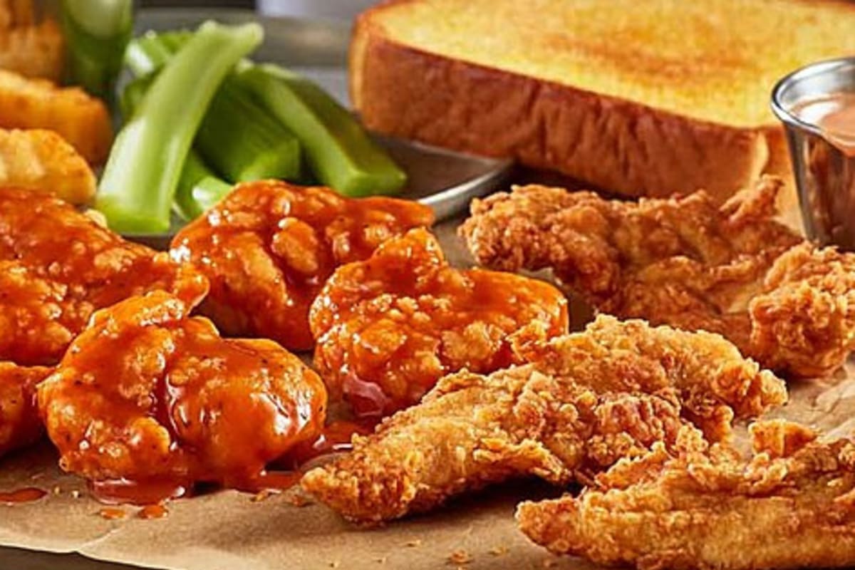 Zaxby's Delivery Menu Order Online 5430 E Highway 62 Jeffersonville
