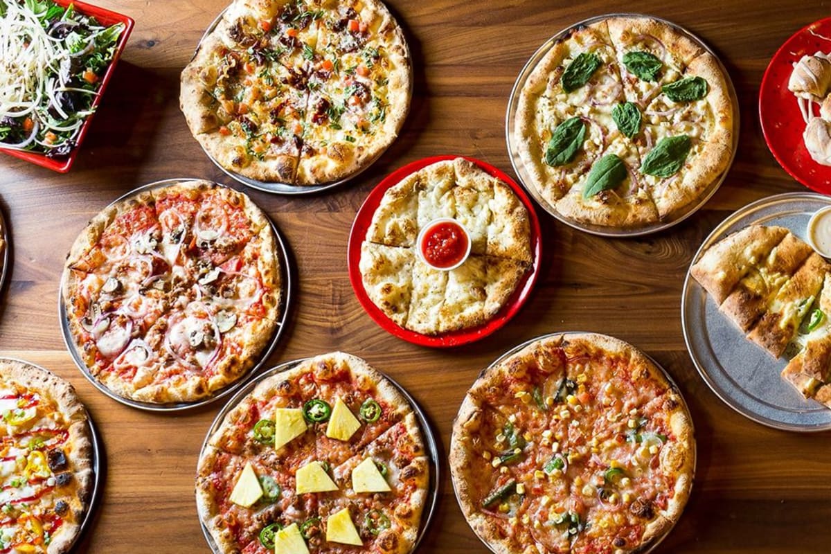 Smokin' Oak WoodFired Pizza Delivery Menu Order Online 220 S 31rst