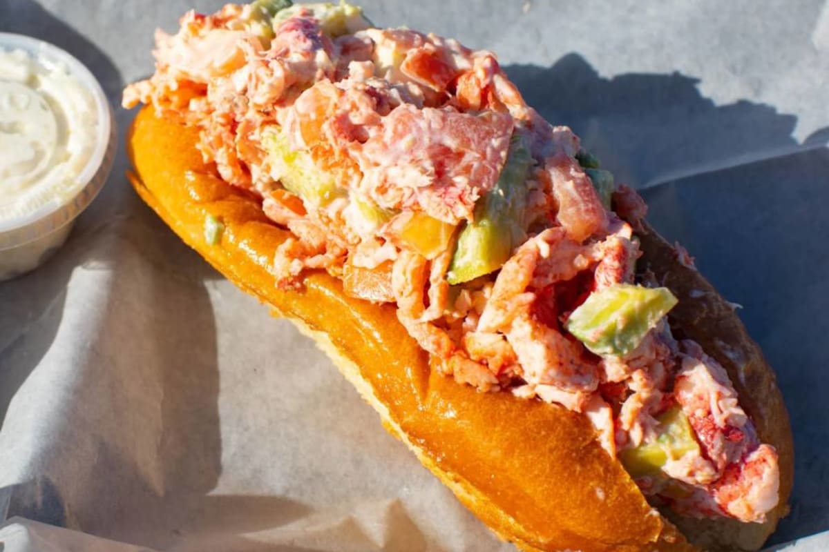 Mystic Lobster Tennessee Delivery Menu Order Online 7955 E Brainerd