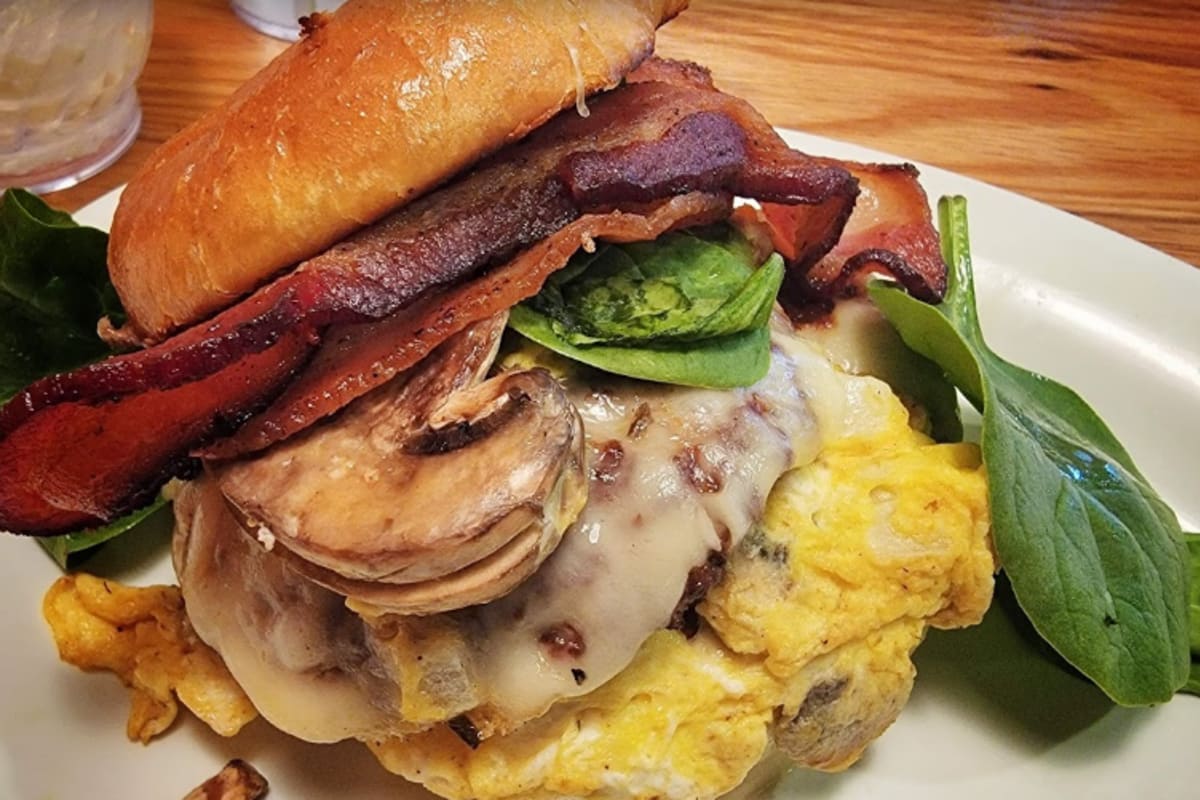 Eggs Up Grill Delivery Menu Order Online 205 Columbia Ave Lexington