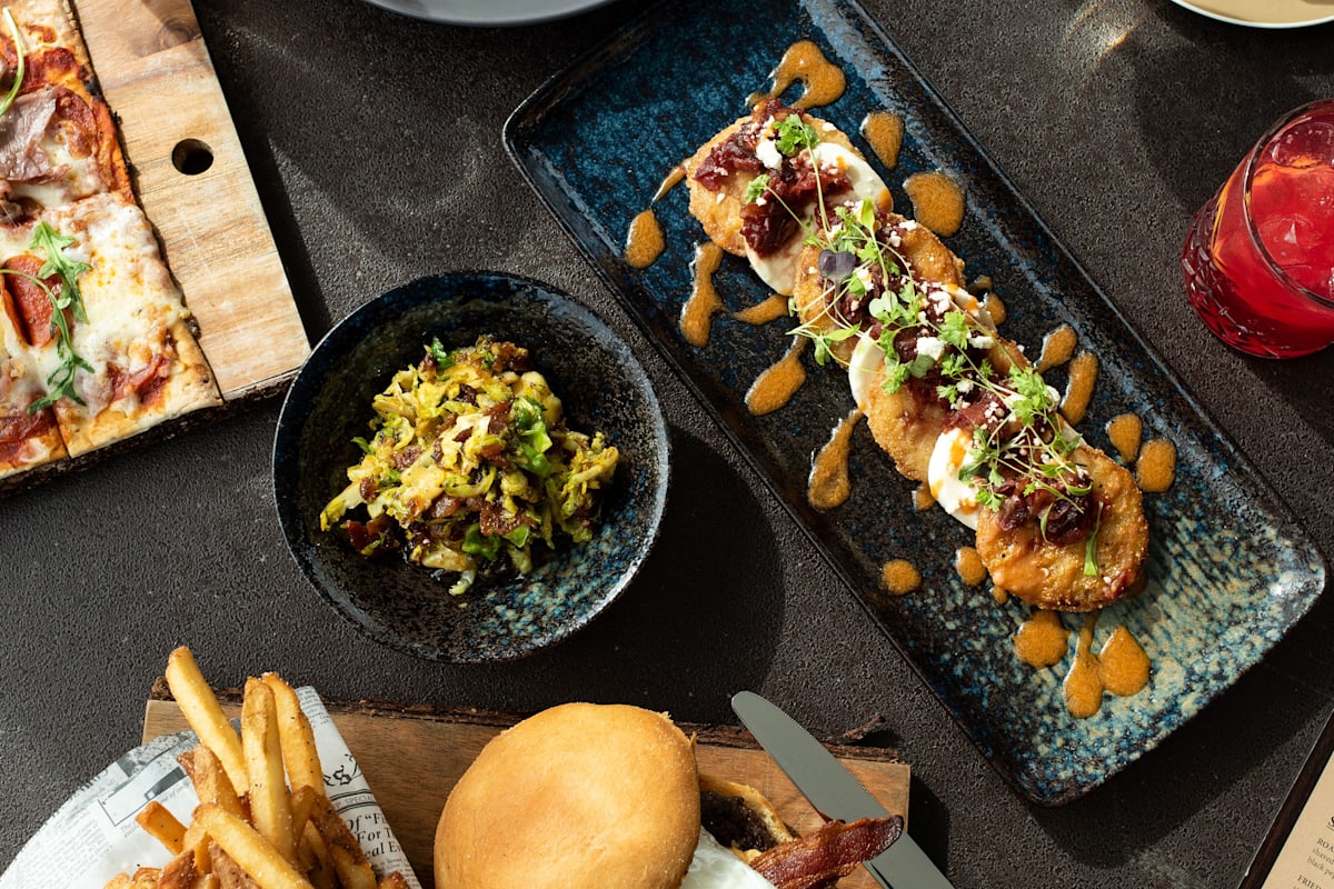 Canopy Central Cafe & Bar Delivery Menu Order Online 975 7th St SW