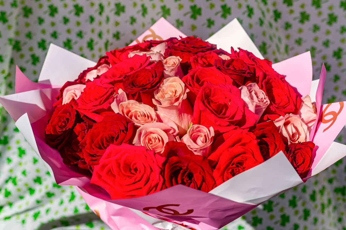 Roses & Orchid Flowers Delivery Menu Order Online 1901 W 8th St Los