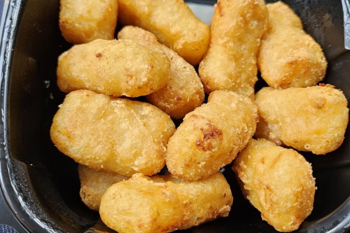 Cowbell Rock Row Delivery Menu Order Online 90 Rock Row Westbrook