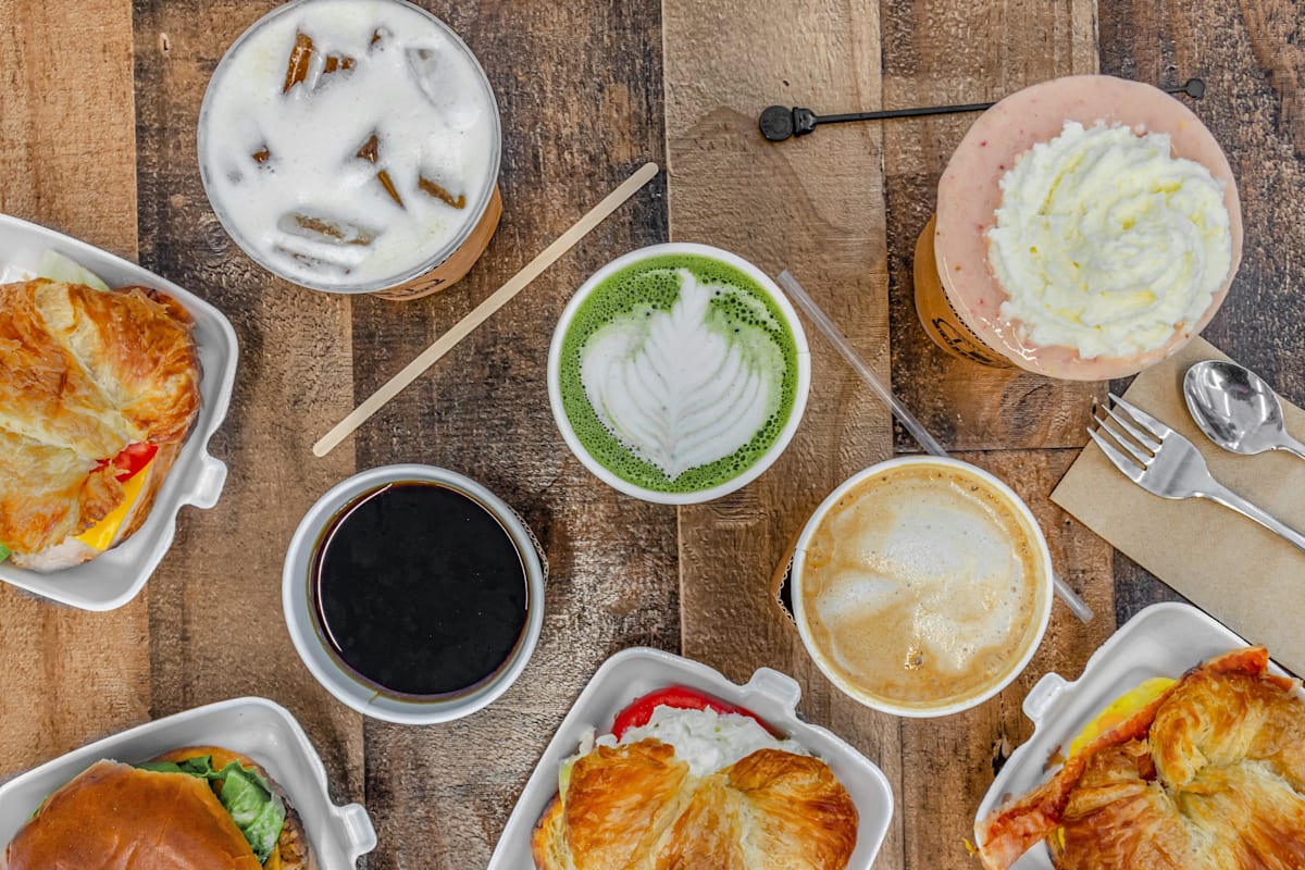 Coffee Hub Dayton Metro Library Delivery Menu Order Online 215 E 3rd Street Cafe Dayton