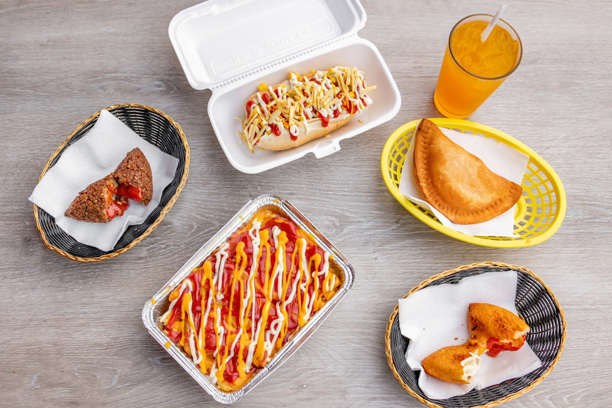 La esquina de la Empanada Manchester, NH Restaurant Menu + Delivery