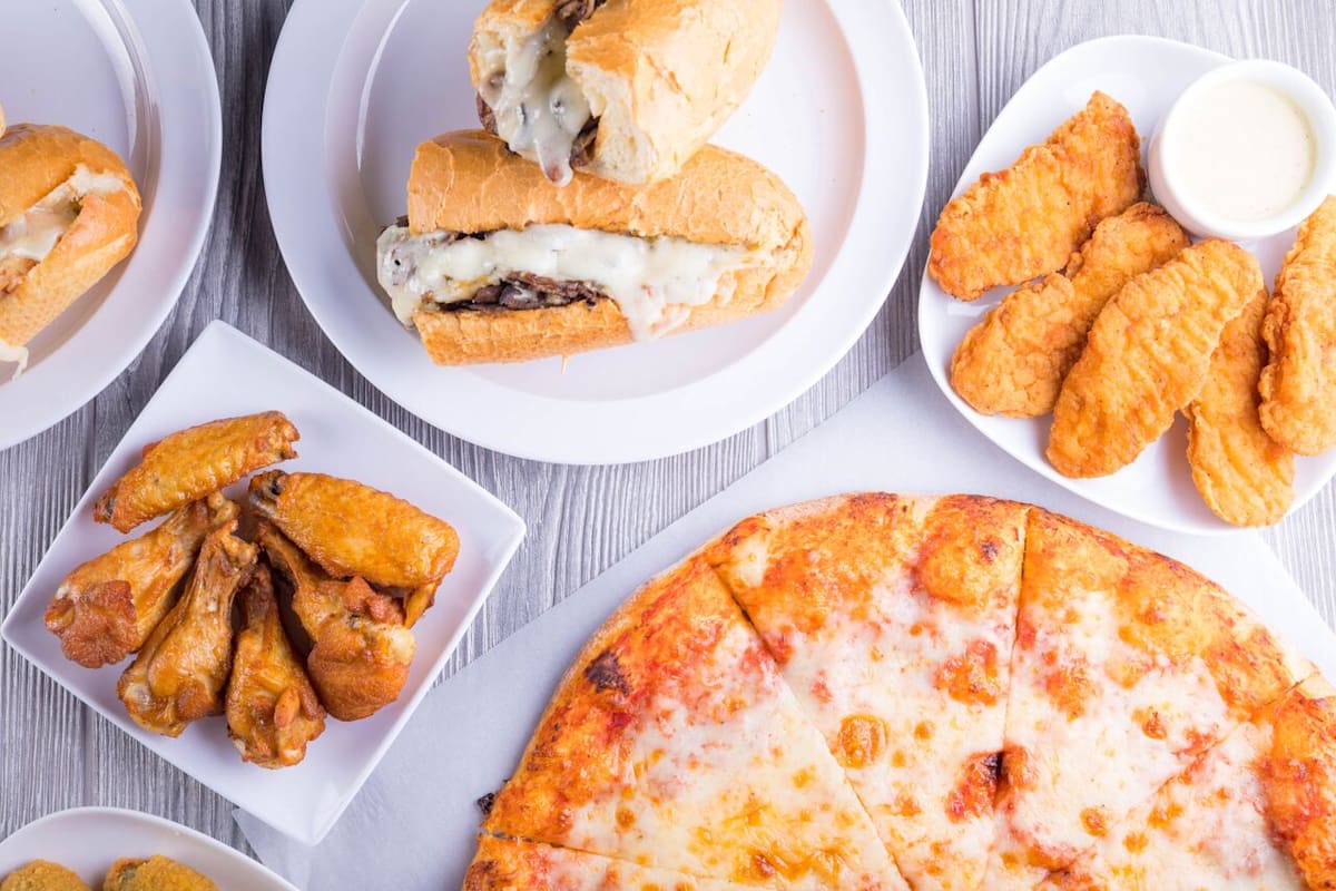 Gaslamp Pizza Delivery Menu Order Online 505 5th Ave San Diego