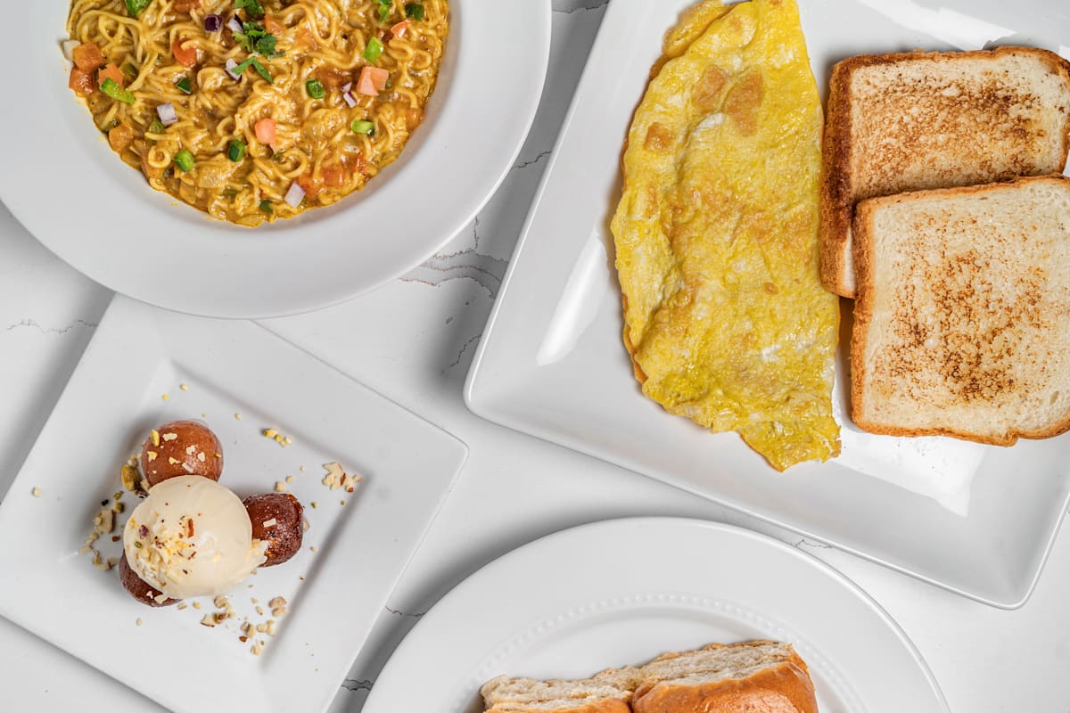 Eggholic - Indian Veg & Egg Street Food Delivery Menu | Order Online