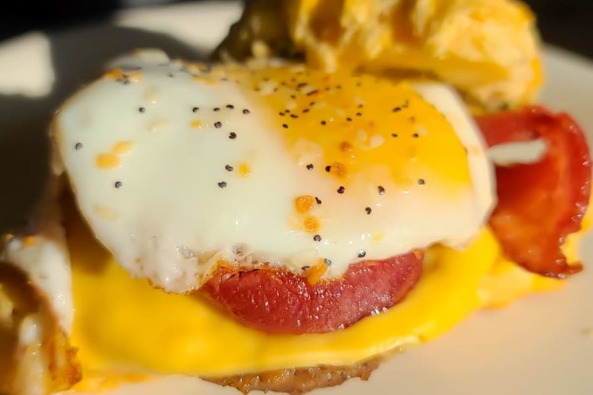 Lathrop House Cafe Delivery Menu Order Online 26 Lathrop Ave Forest