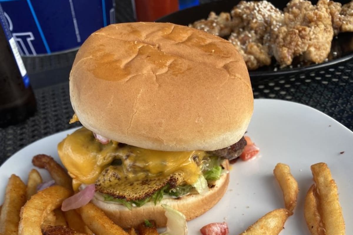 STOCKWELLS CHILL N GRILL Delivery Menu Order Online 3319 N Argonne