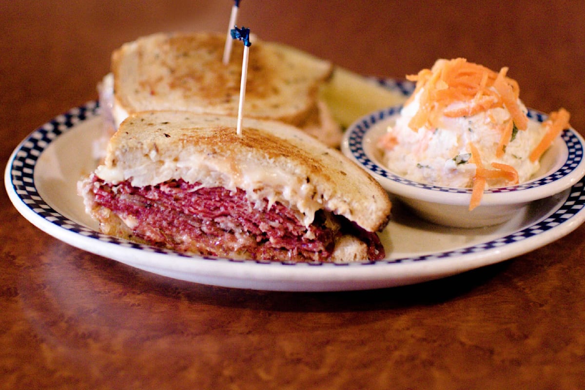 nutrition au pastrami et au corned beef