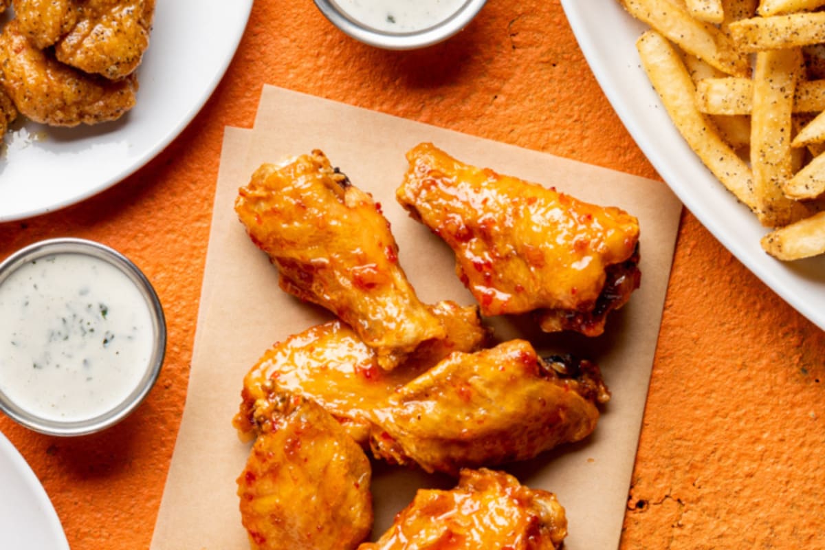 It's Just Wings Delivery Menu Order Online 2576 Jackson Ave W