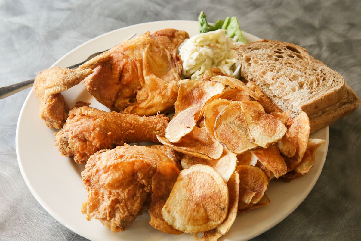 Lakeside Pub & Grill Delivery Menu Order Online 3800 E Layton ave