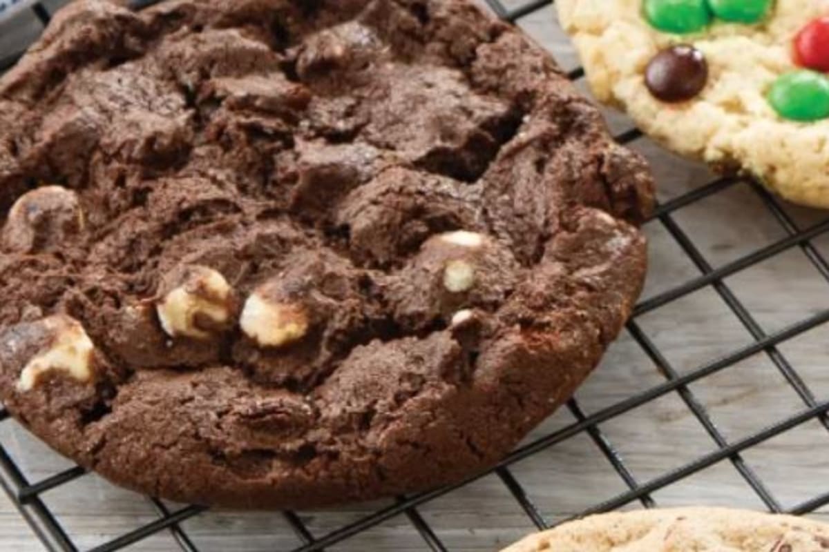 Mrs Fields Cookies Delivery Menu Order Online 1450 Ala Moana