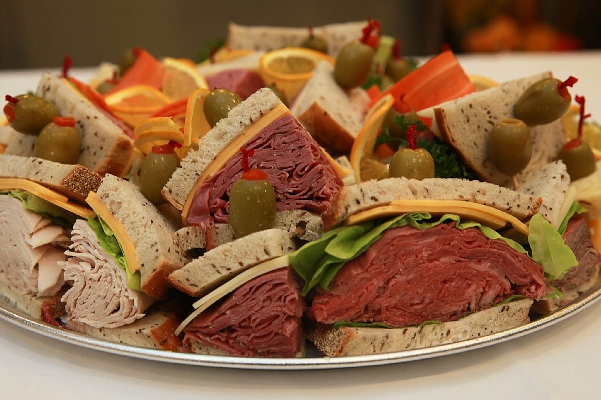 Agoura's Famous Deli & Restaurant Delivery Menu Order Online 5915