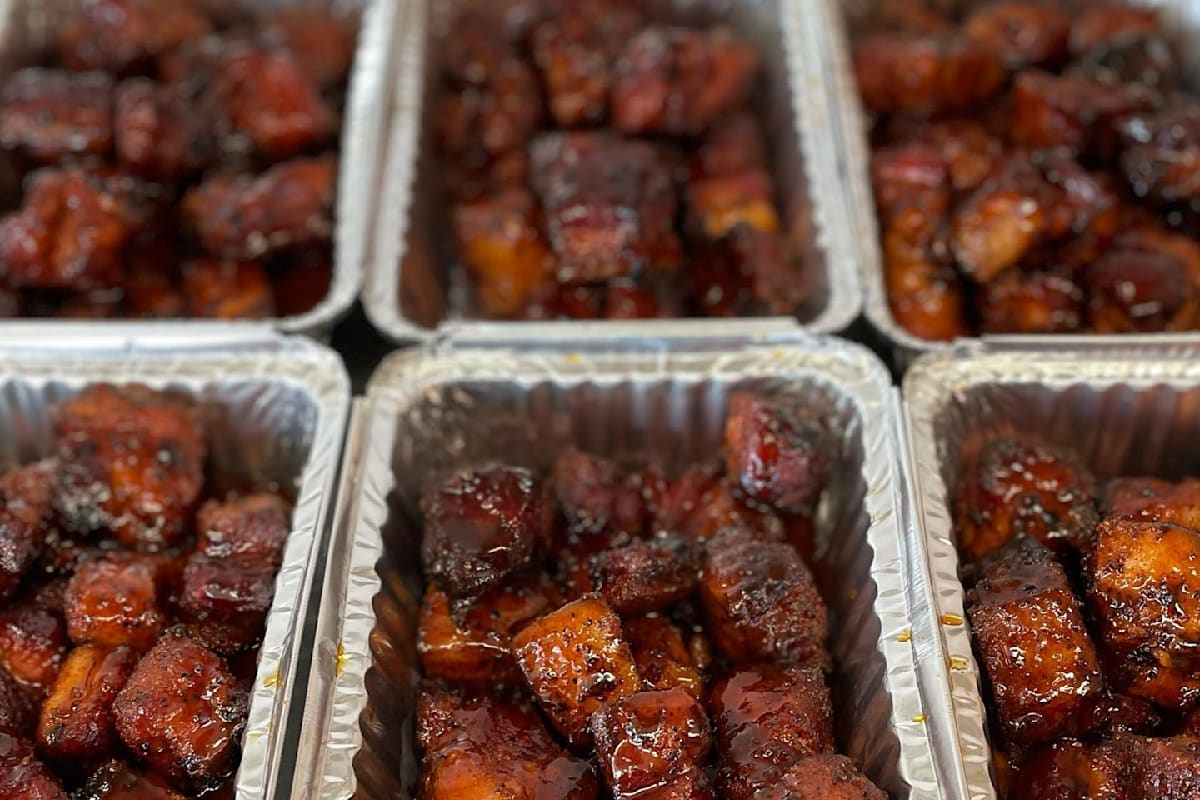 Snook's Bottom Barbecue Delivery Menu Order Online 555 1/2 US50