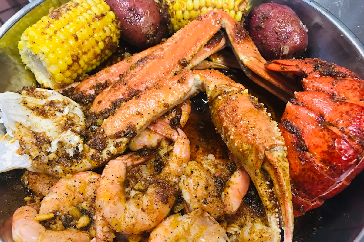 Juicy King Crab House Delivery Menu Order Online 55 Town Center Way Hampton Grubhub