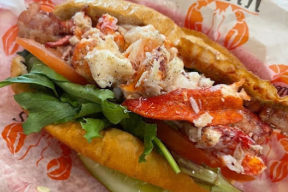 Mason's Famous Lobster Rolls Delivery Menu Order Online 600 S Pier
