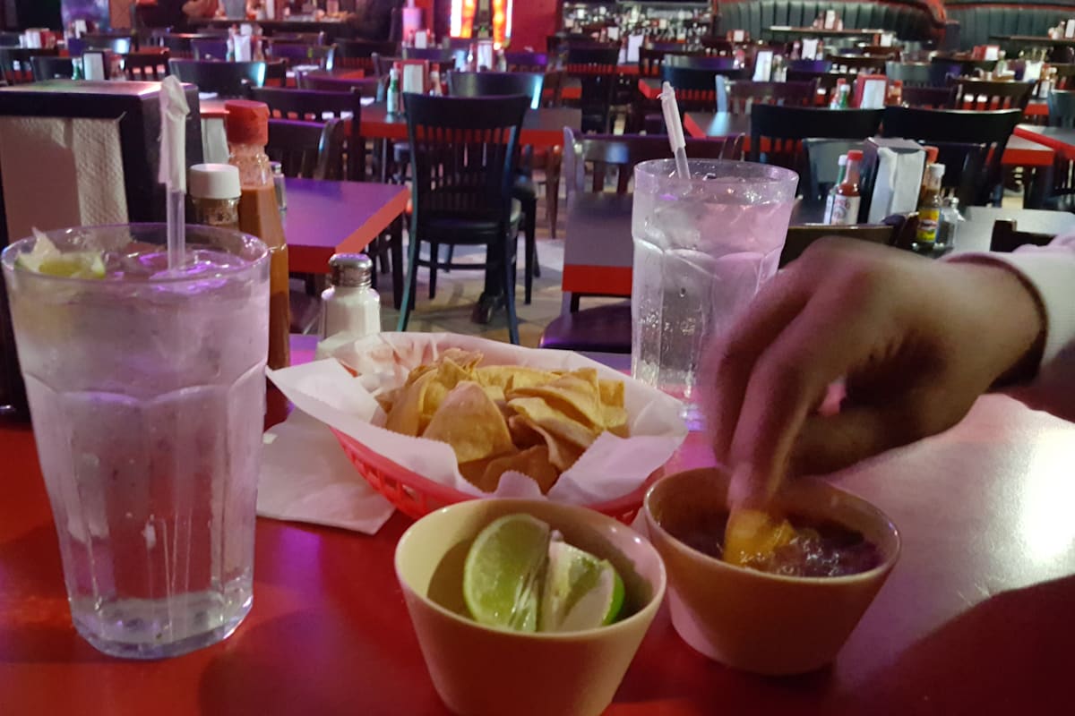 Mariscos Uruapan Restaurant Delivery Menu Order Online 13310 Ramona