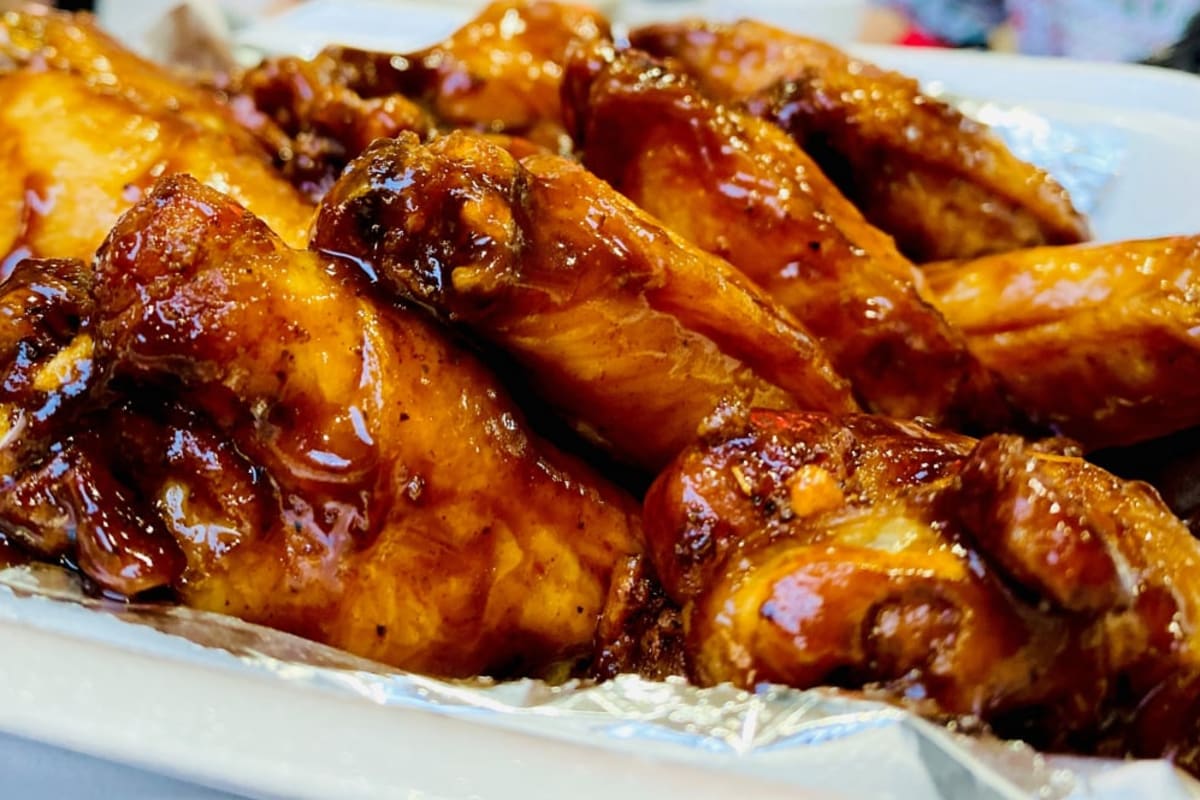 Smokin Wings Delivery Menu Order Online 205 W Blackstock Rd 610