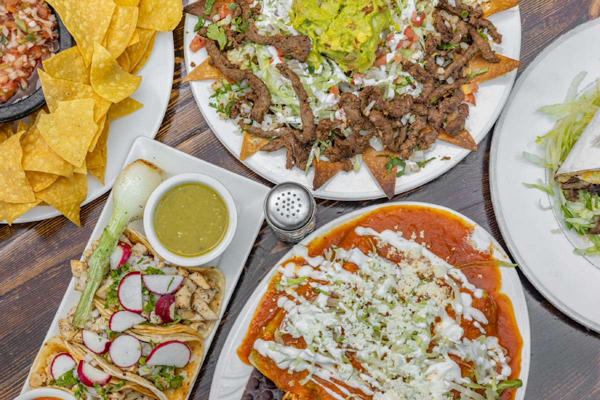 Burritos & Tacos Mexica Delivery Menu Order Online 425 Broadway