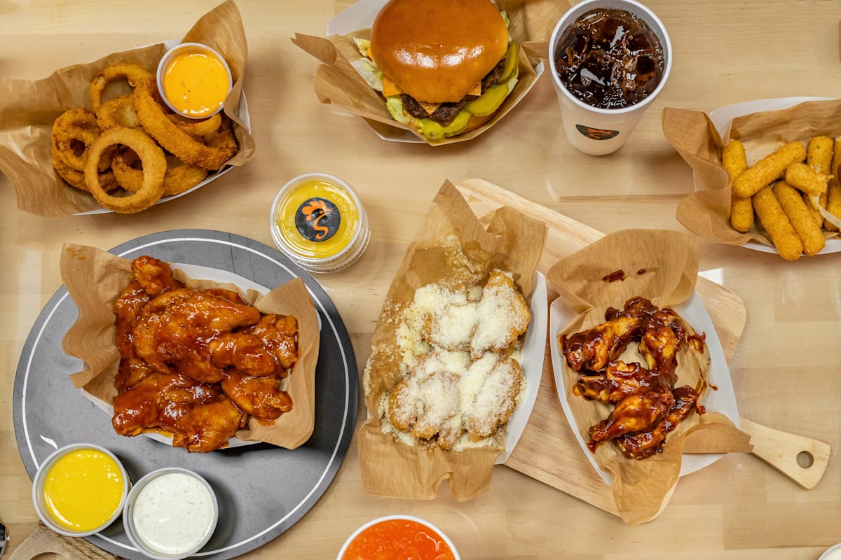 Sauce N Toss Delivery Menu Order Online 1 Nippersink Rd Fox Lake