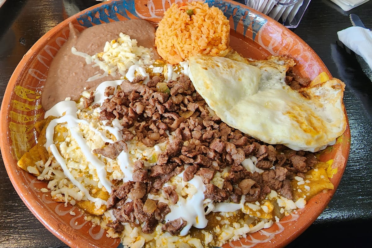 Amigas Restaurant II Delivery Menu Order Online 671 W North Ave