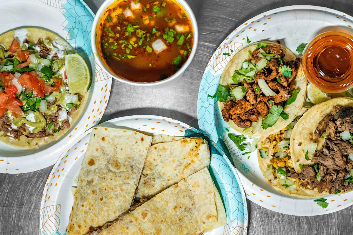 taco por favor Delivery Menu Order Online 600 E Sahara Ave Las