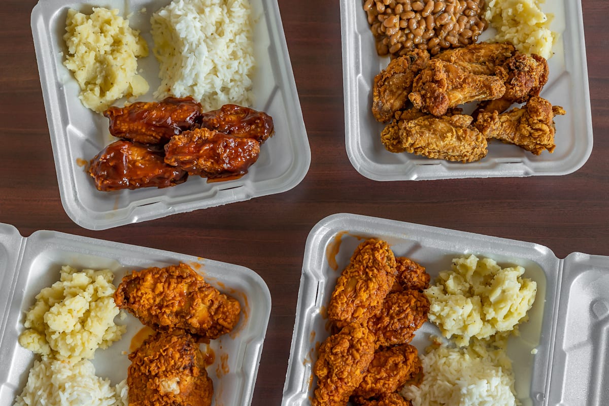 Brooks Chicken Delivery Menu Order Online 914 N Leonard Ave Saint