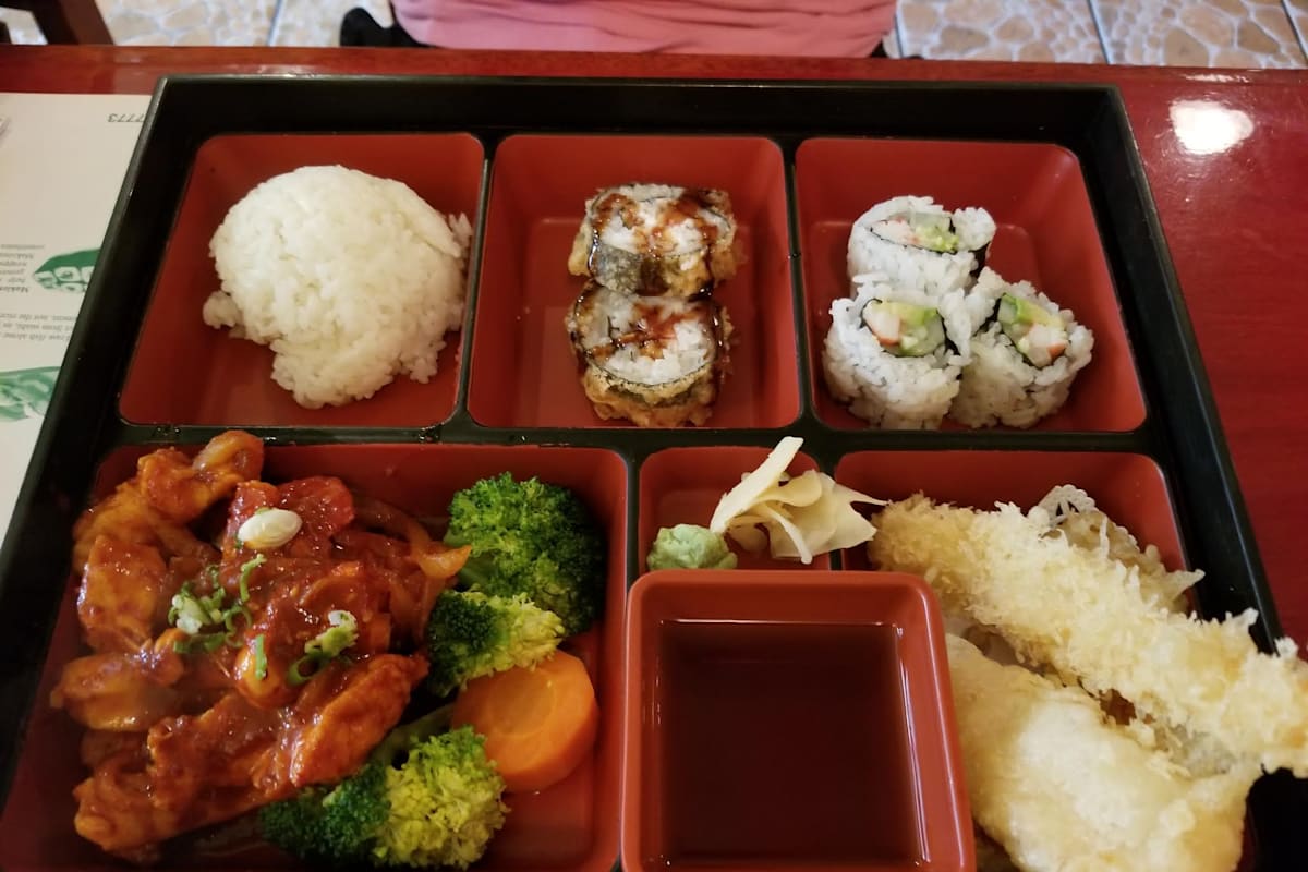 Domo 7 Japanese Restaurant (Whitehouse Station) Delivery Menu Order