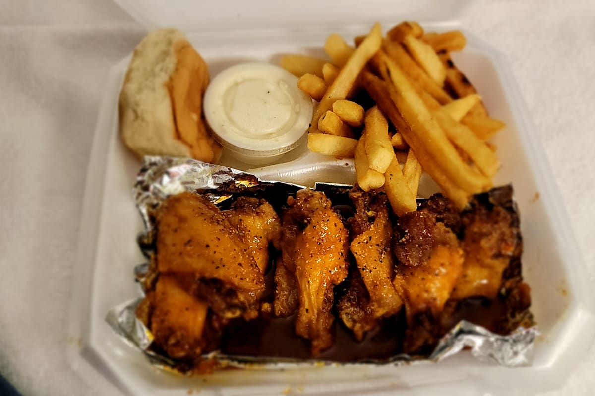 Wing Shack Bar and Grill Delivery Menu Order Online 2701 E Harding