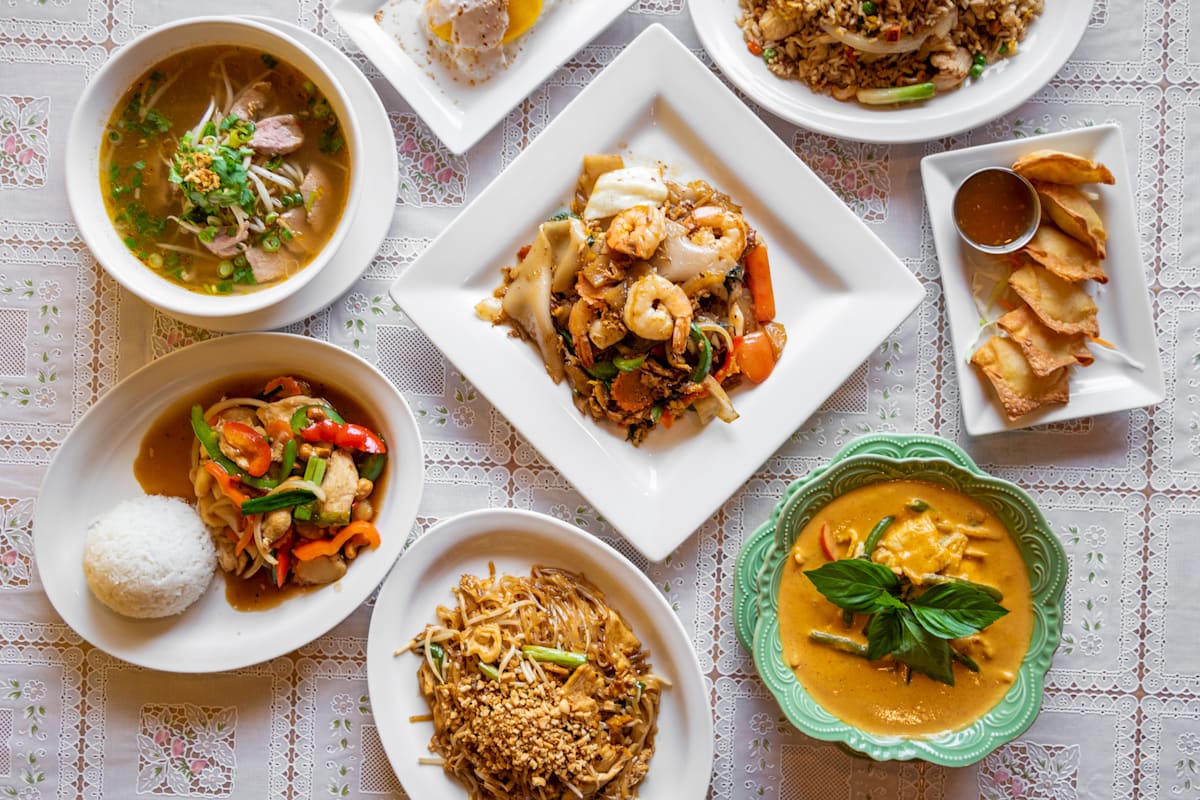 Thai Papaya Delivery Menu Order Online 3905 W 96th St Indianapolis