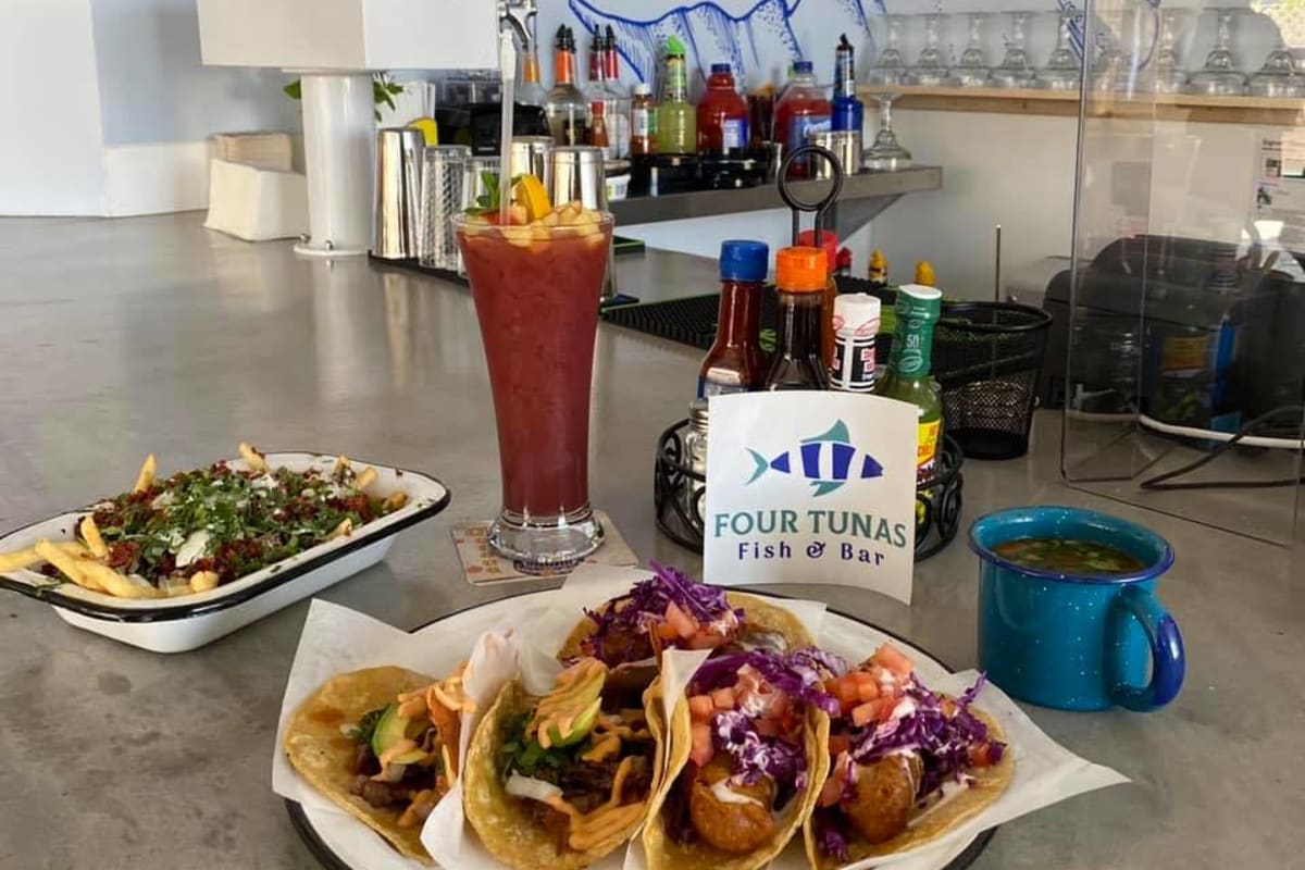 Four Tunas Fish & Bar Delivery Menu Order Online 601 N Broadway