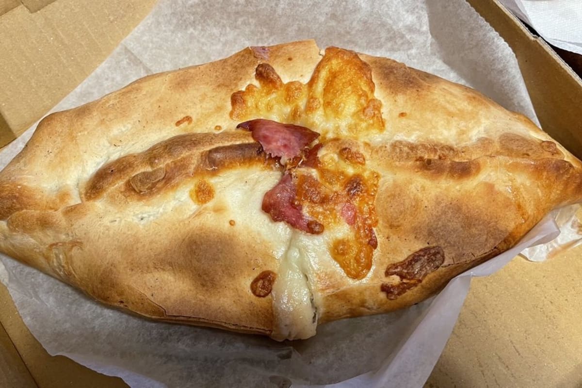 Bill's Old London Pizza Delivery Menu Order Online 328 Loney St