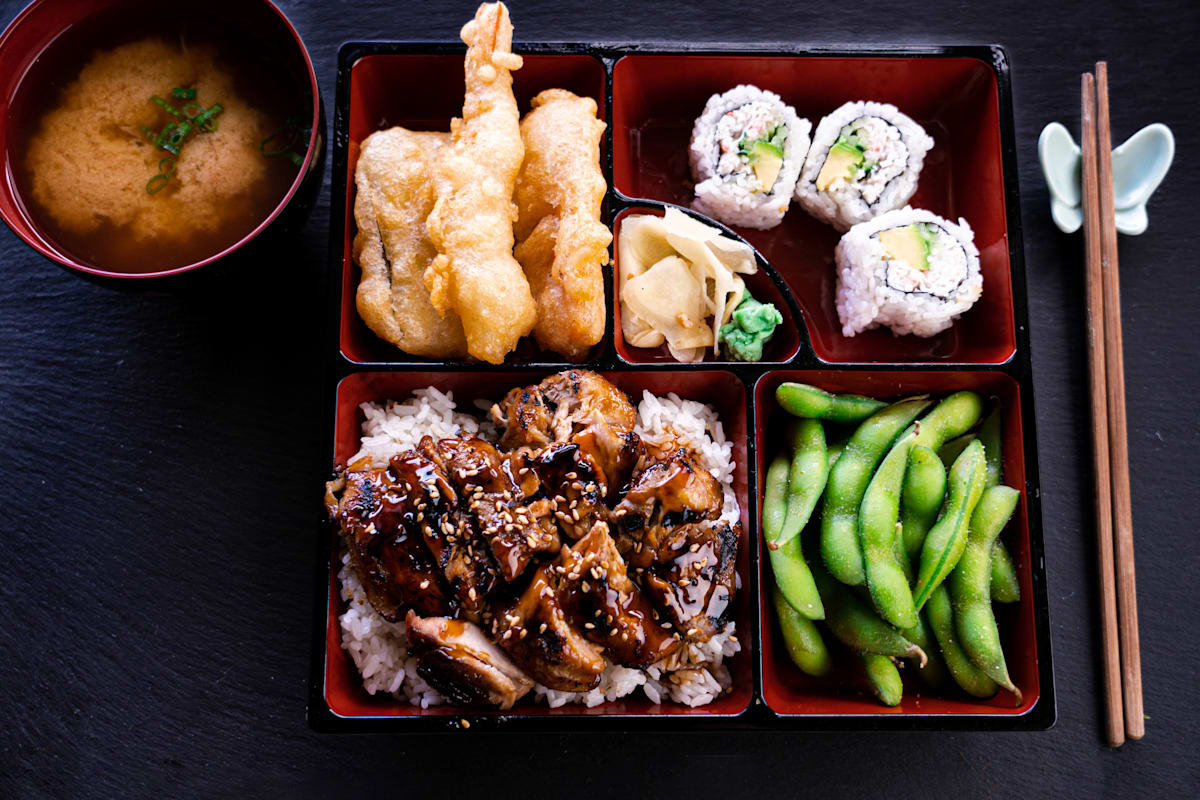 Hana Grill Delivery Menu Order Online 15301 Ventura Blvd Los
