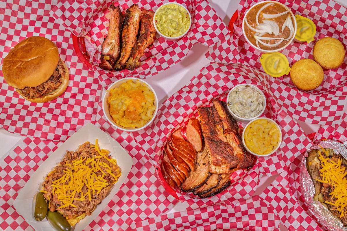 Boxcar Bar B Que Delivery Menu Order Online 2902 Gilmer Rd Longview