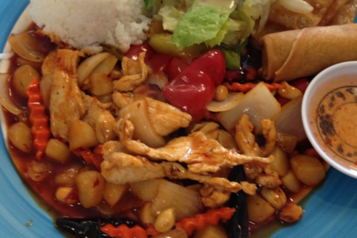 RoongFah Thai Delivery Menu Order Online 4507 Valley Blvd Los